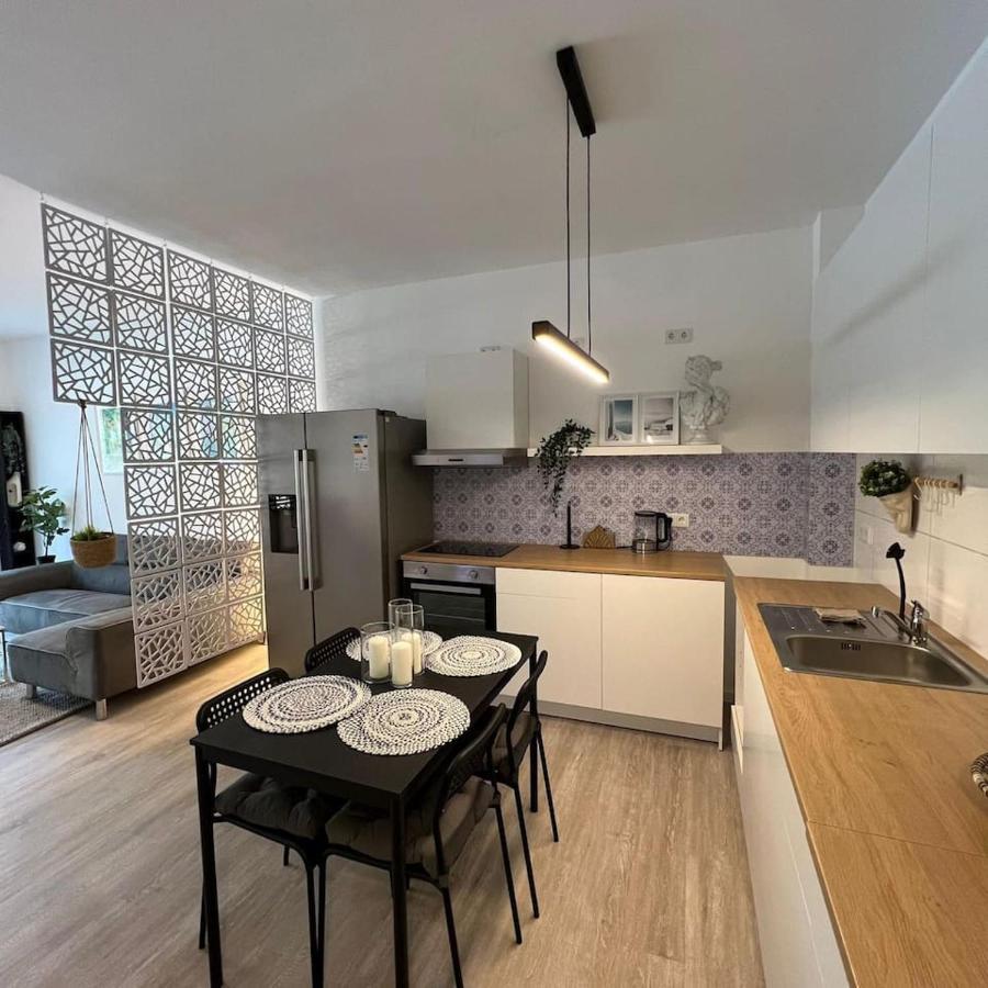 Luxurioeses Apartment,Neubau, 4 Personen, Parkplatz, Griechischer Stil Bochum Exteriér fotografie
