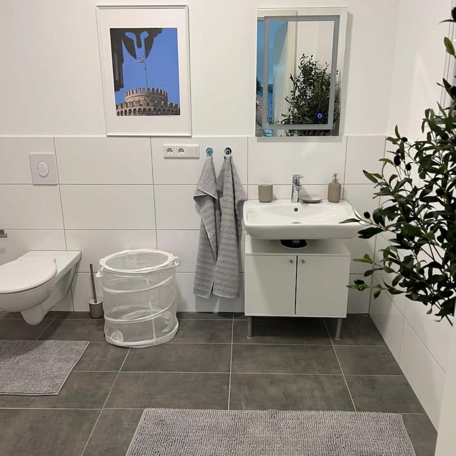 Luxurioeses Apartment,Neubau, 4 Personen, Parkplatz, Griechischer Stil Bochum Exteriér fotografie